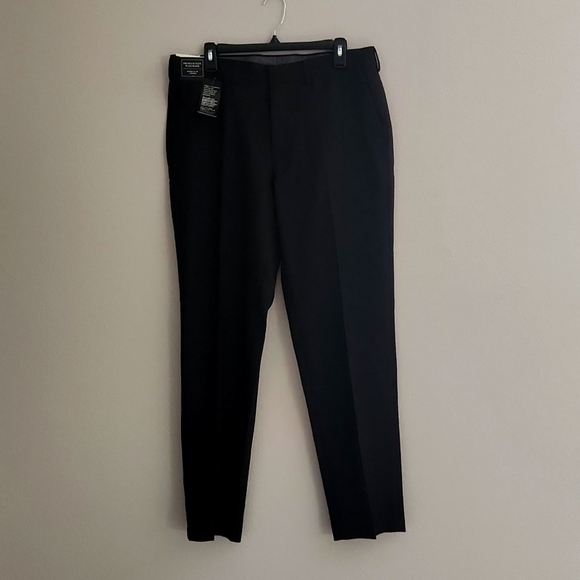 MEN'S HAGGAR DRESS PANTS 34W X 32L BRAND NEW - Picture 3 of 5